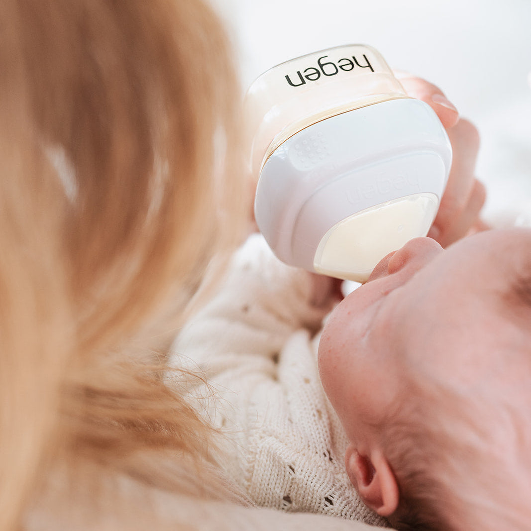 Designed for Happier, MoreComfortable FeedsA breast-like teat, anti-colic vent, and upright design help reduceswallowed air for calmer feeds.
